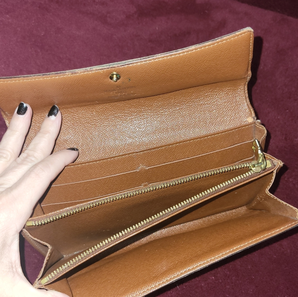 Louis Vuitton Sarah wallet